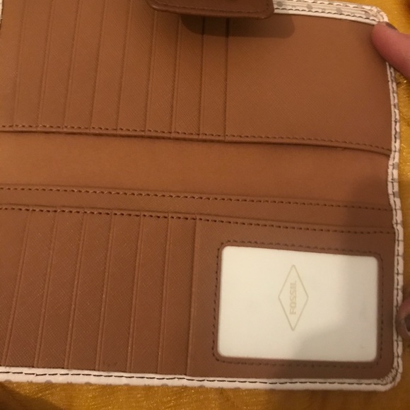 fossil wallet - Picture 2 of 5